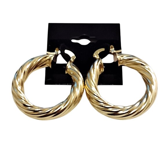 1 1/2" Long 18K Gold Plated Round Ribbed Hoop Pierced Post Earrings Swirl Band - Picture 2 of 3